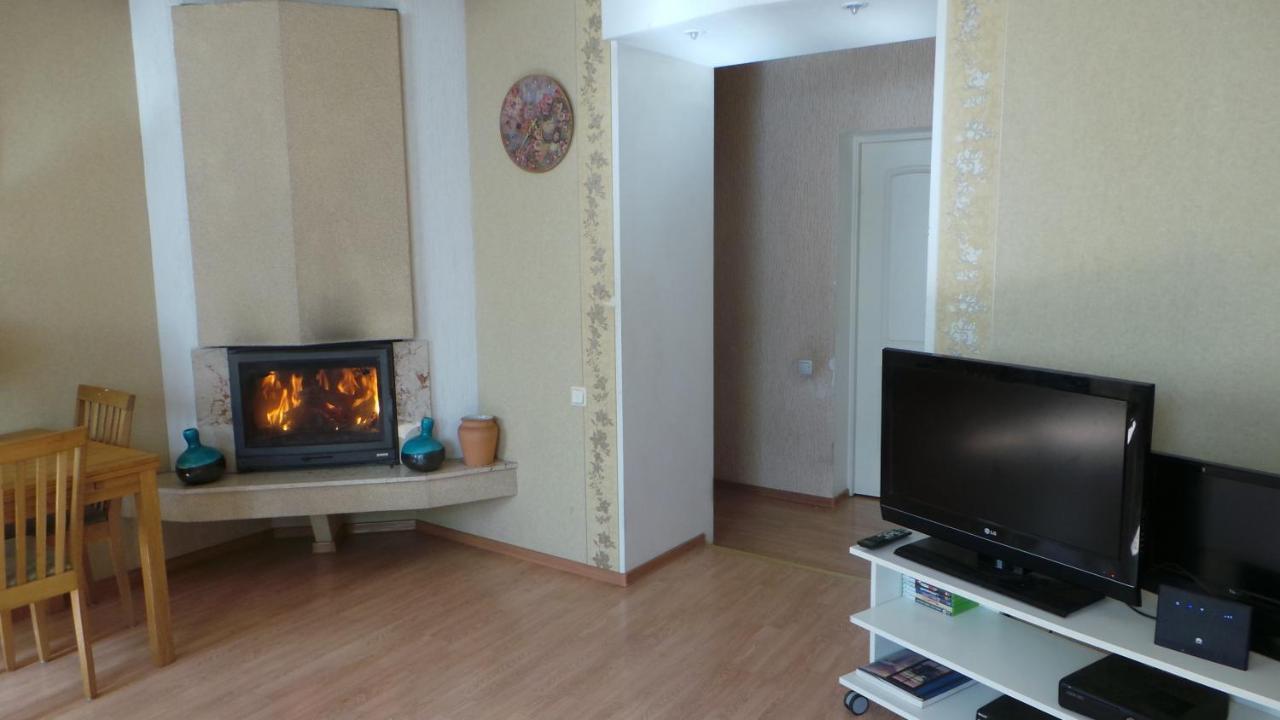 Cozy Apartment In Good Location! Riga Exterior photo